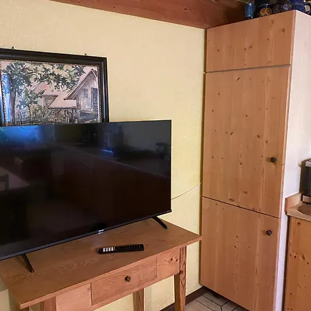 Double Apple Blossom Πανσιόν